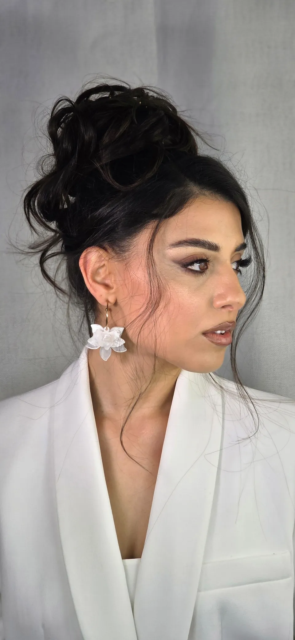 Voluminous curly updo
